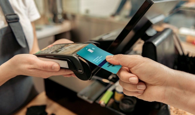 Angajatorul ar putea decide dacă să mai dea tichete de masă sau echivalentul în bani, conform noilor modificări fiscale. Ce avertizează antreprenorii