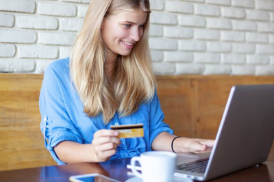 O treime dintre interacțiunile bancare din România sunt exclusiv digitale