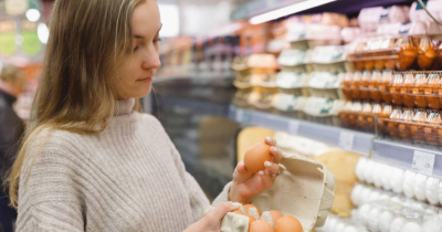 Sondaj de Paște: 90% dintre români spun că preferă produsele locale, însă doar 18% le pun și în coș
