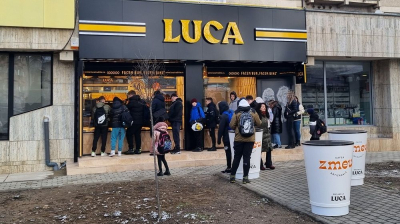 Covrigii Luca „aterizează” în Polonia. Brandul românesc de simigerie se lansează oficial în afara României