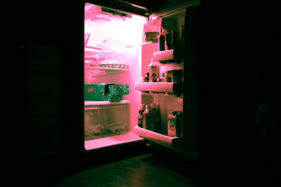 Noua tehnologie care ne poate face frigiderele mai sustenabile