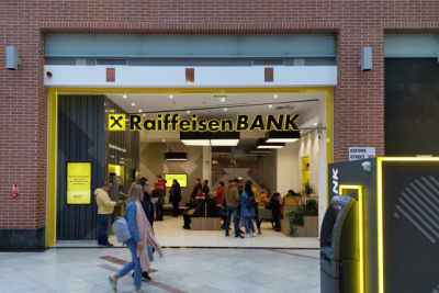 Raiffeisen Bank majorează dobânzile la produsele de economisire în lei